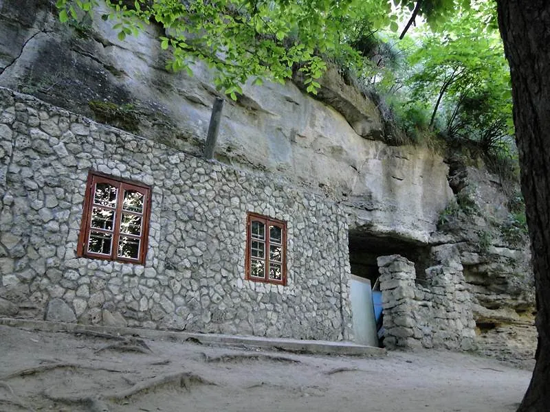 Biserica rupestră „Bunavestirea”