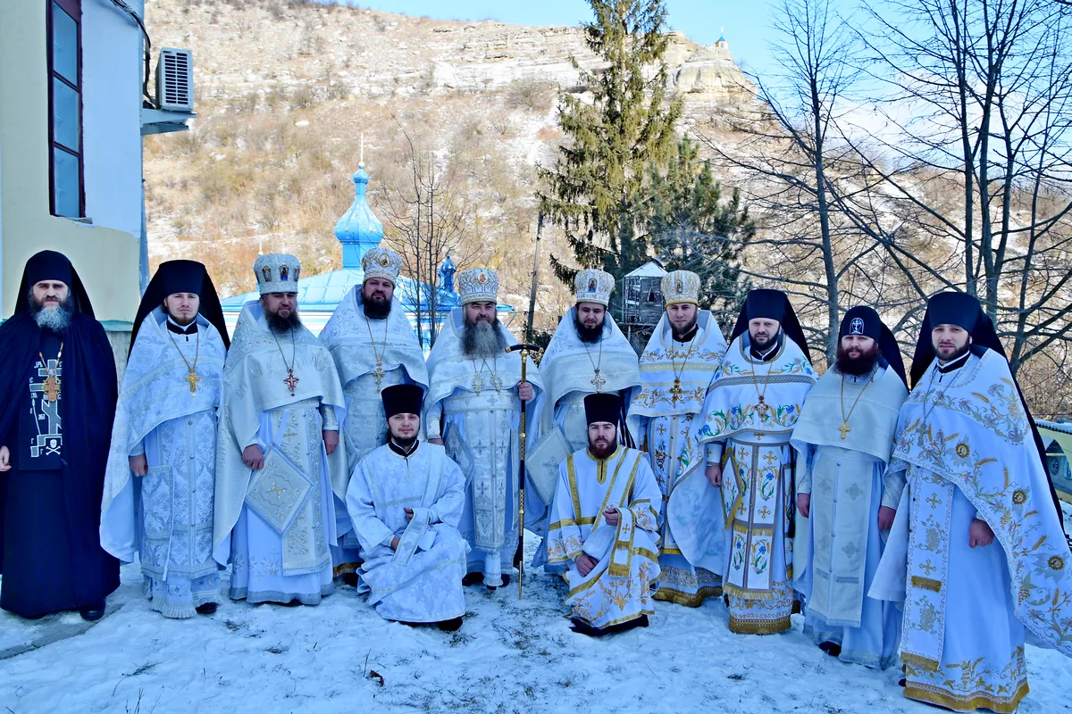 Clerul Sfintei Mănăstiri 2013