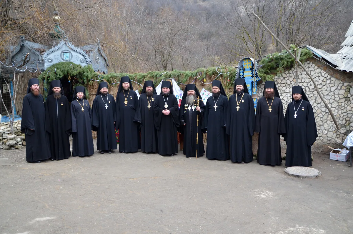 Clerul Sfintei Mănăstiri 2014